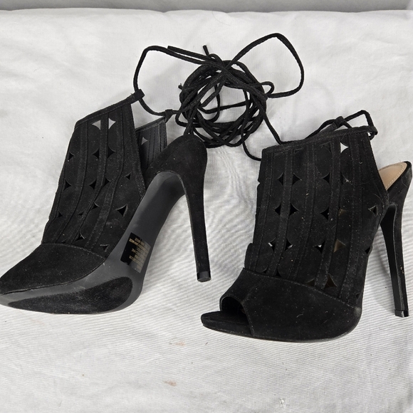 Justfab Rachel Women's Black High 4" Heels Size 7.5 M Calf Lace 30" Stiletto - Picture 2 of 6